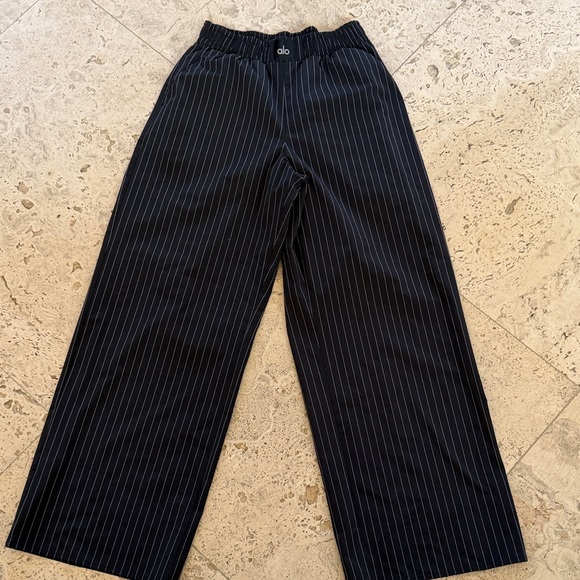 ALO Yoga Navy Pinstripe Wide-Leg Pants - Picture 2 of 5